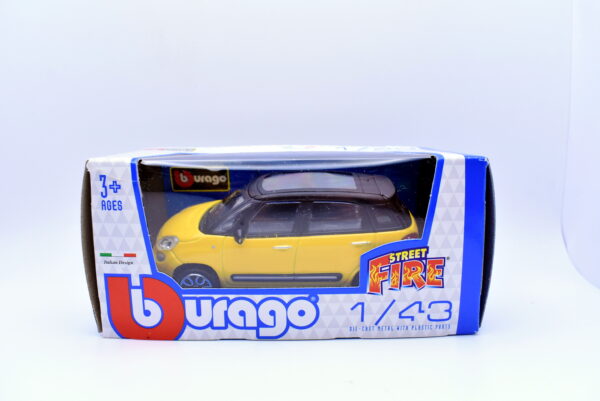 Modellino auto scala 1:43 Fiat 500 L Burago diecast modellismo statico - immagine 2