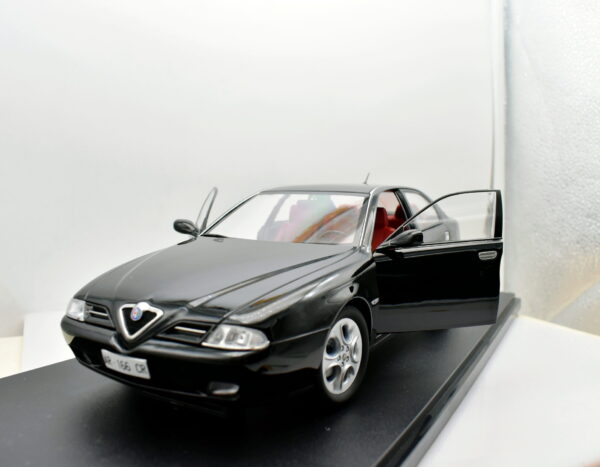 Modellino auto 1:18 Alfa Romeo 166 3.0 V6 diecast modellismo - immagine 3