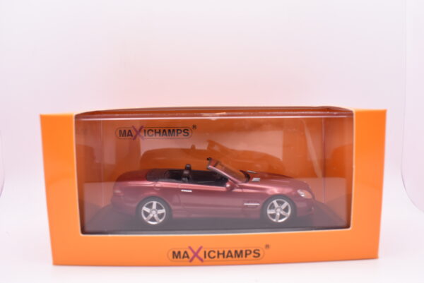Modellino auto scala 1:43 Mercedes Benz SL class Maxichamps diecast modellismo da collezione - immagine 2