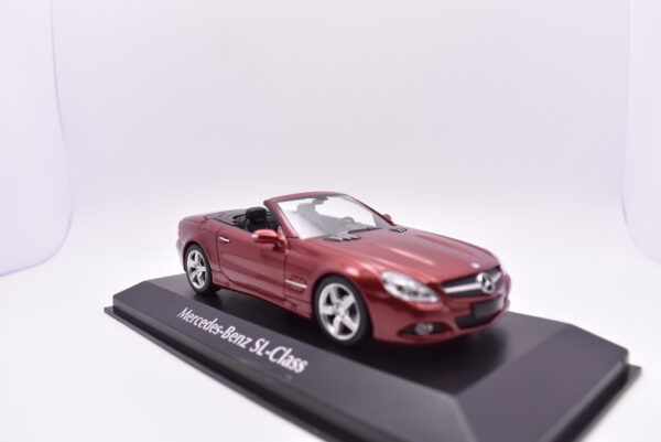 Modellino auto scala 1:43 Mercedes Benz SL class Maxichamps diecast modellismo da collezione - immagine 4