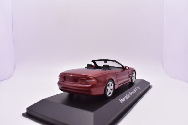 Modellino auto scala 1:43 Mercedes Benz SL class Maxichamps diecast modellismo da collezione - immagine 5