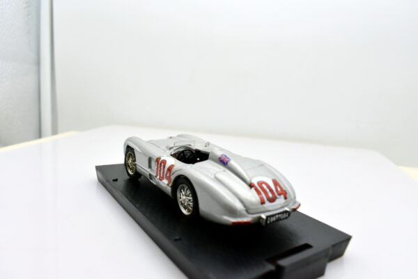Modellino auto scala 1:43 MERCEDES 300 SLR 104 brumm diecast modellismo da collezione - immagine 3