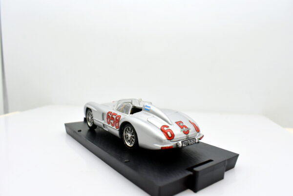 Modellino auto scala 1:43 MERCEDES 300 SLR 658 brumm diecast modellismo da collezione - immagine 3