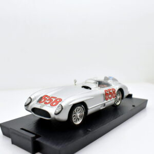 Modellino auto scala 1:43 MERCEDES 300 SLR 658 brumm diecast modellismo da collezione