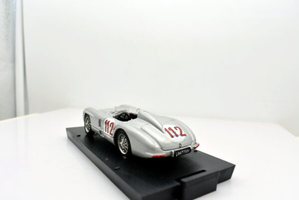 Modellino auto scala 1:43 MERCEDES W 196C brumm diecast modellismo da collezione - immagine 2