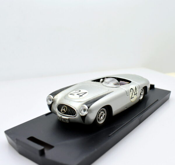 Modellino auto scala 1:43 MERCEDES 300 SL street bang diecast modellismo da collezione