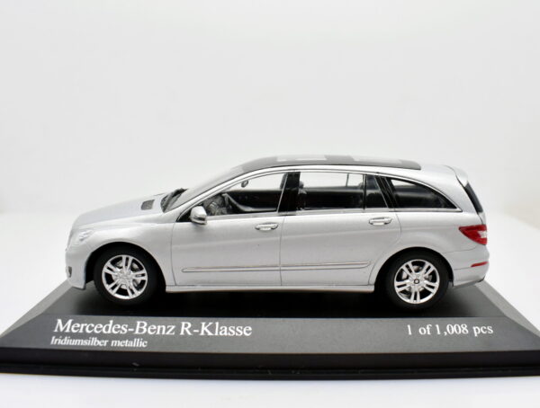 Modellino auto scala 1:43 Mercedes benz r klasse diecast modellismo statico minichamps