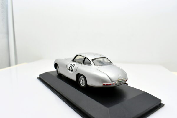 Modellino auto scala 1:43 MERCEDES benz 300 SL models max diecast modellismo da collezione - immagine 2
