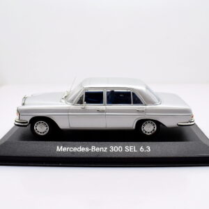 Modellino auto scala 1:43 Mercedes benz 300 SEL 6.3 diecast modellismo statico minichamps