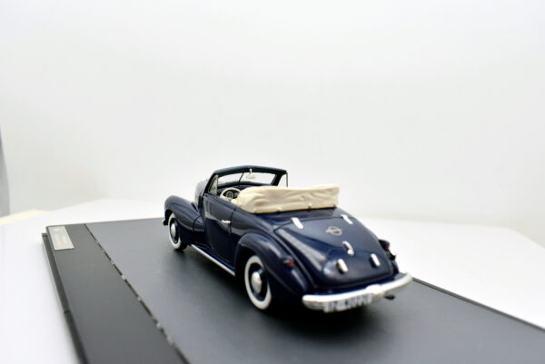 Modellino auto scala 1:43 Opel hebmuller kaptain cabriolet Matrix modellismo da collezione - immagine 4