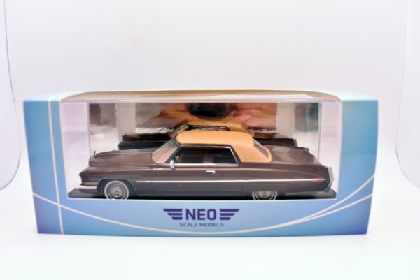 Modellino auto scala 1:43 Cadillac coupe deVille Neo modellismo da collezione - immagine 2