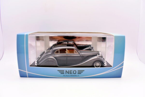 Modellino auto scala 1:43 Jaguar Mk V Neo modellismo da collezione - immagine 2