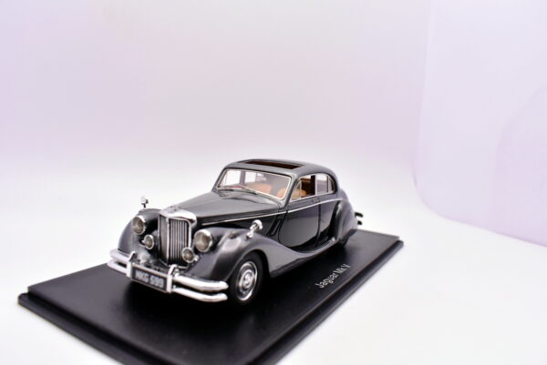 Modellino auto scala 1:43 Jaguar Mk V Neo modellismo da collezione - immagine 3