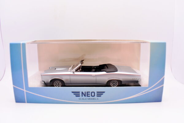 Modellino auto scala 1:43 Pontiac GTO convertible Neo modellismo da collezione - immagine 2