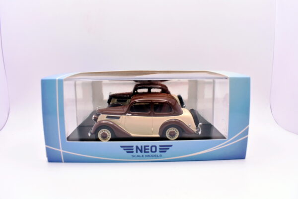 Modellino auto scala 1:43 ford eifel Neo modellismo da collezione - immagine 2
