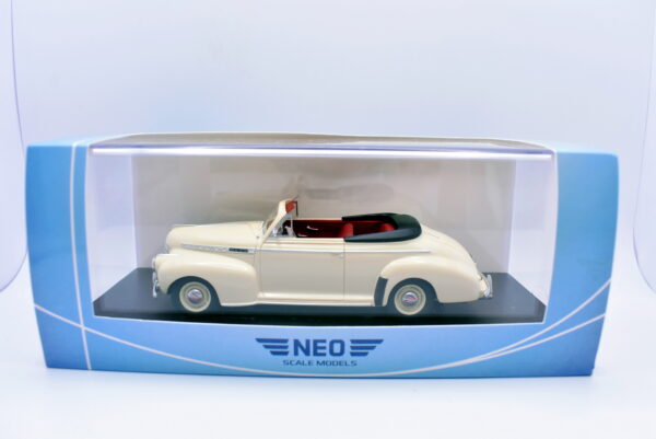 Modellino auto scala 1:43 Chevrolet special de luxe convertible Neo modellismo da collezione - immagine 2