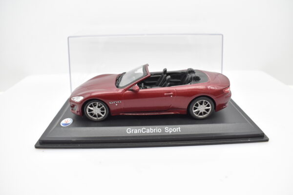 Modellino auto scala 1:43 Maserati GranCabrio Sport diecast modellismo da collezione - immagine 2