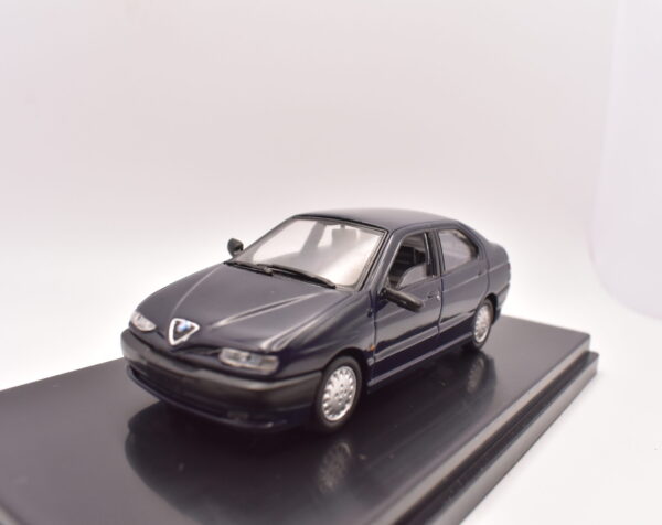 Modellini auto da collezione scala 1:43 ALFA ROMEO 146 diecast modellismo statico - immagine 3