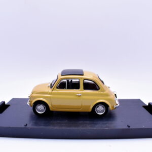 Modellino auto scala 1:43 Fiat 500 R Brumm diecast modellismo da collezione