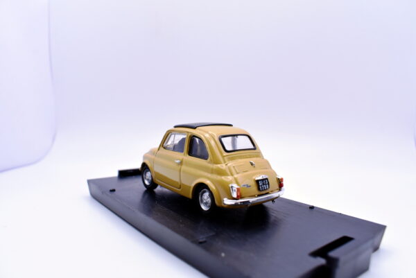 Modellino auto scala 1:43 Fiat 500 R Brumm diecast modellismo da collezione - immagine 4
