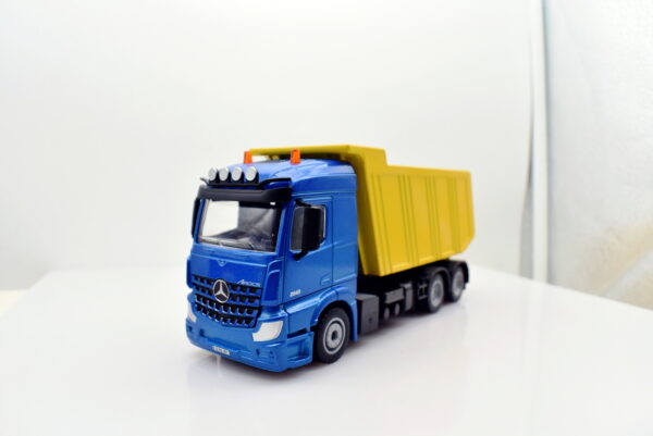 Modellino camion scala 1:50 mercedes benz arocs mit kippmulde modellismo statico - immagine 4