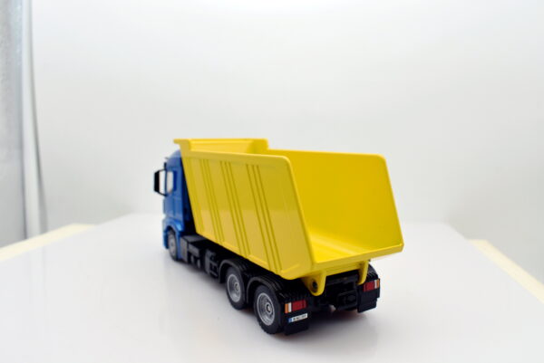 Modellino camion scala 1:50 mercedes benz arocs mit kippmulde modellismo statico - immagine 6