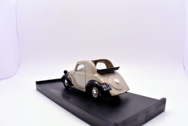 Modellino auto scala 1:43 Fiat 500 a 1 serie Brumm diecast modellismo da collezione - immagine 4