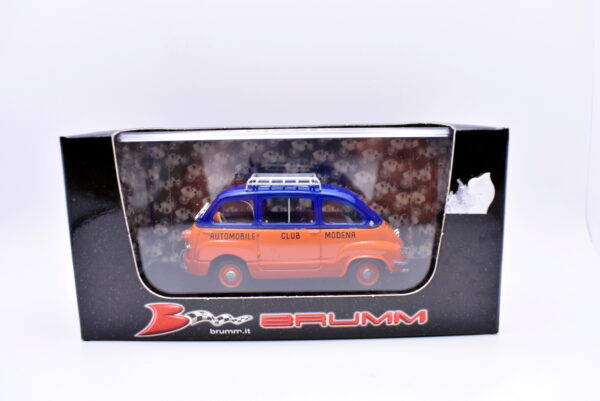 Modellino auto scala 1:43 Fiat 600 multipla Brumm diecast modellismo da collezione - immagine 2