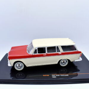Modellino auto scala 1:43 Fiat 2300 familiare diecast modellismo statico da collezione ixo