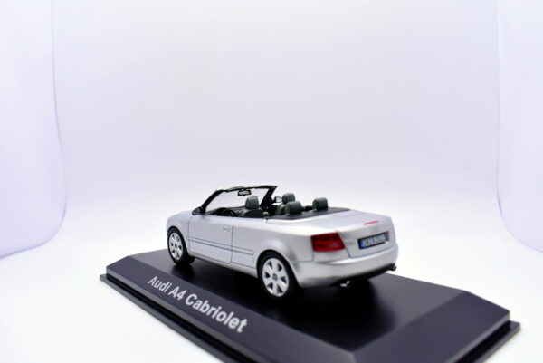 Modellino Auto Scala 1:43 Audi A4 Cabriolet norev diecast modellismo statico - immagine 4