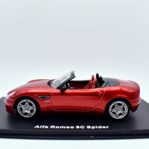 Modellino auto scala 1:43 Alfa Romeo 8C spider M4 modellismo da collezione