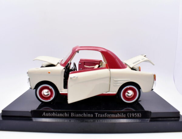 Modellino auto scala 1:24 Autobianchi Bianchina Trasformabile modellismo da collezione