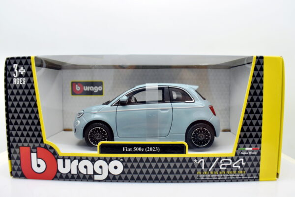 Modellino auto scala 1:24 Fiat 500 E 2023 burago diecast collezione modellismo - immagine 2