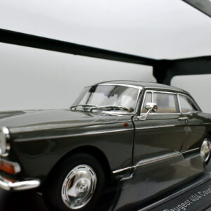 Modellino auto Peugeot 404 coupe scala 1:18 Norev modellismo