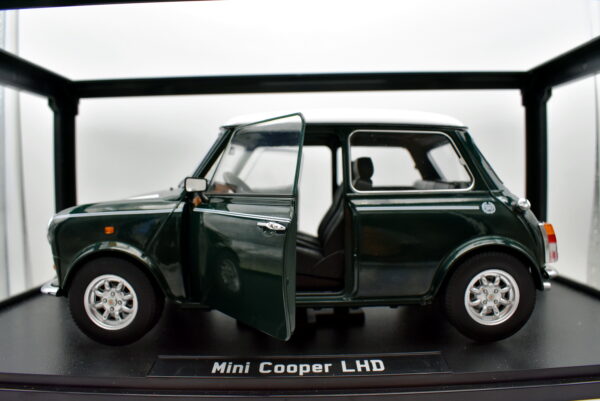 Modellino auto scala 1:12 Mini Cooper LHD diecast modellismo da collezione - immagine 3