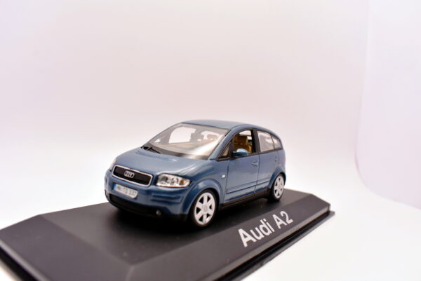 Modellino auto scala 1:43 Audi A2 minichamps diecast modellismo da collezione - immagine 2