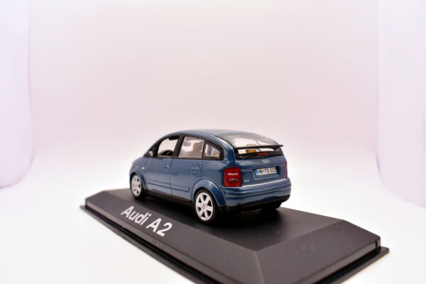 Modellino auto scala 1:43 Audi A2 minichamps diecast modellismo da collezione - immagine 3