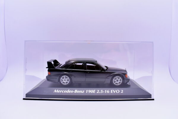 Modellino auto scala 1:43 mercedes benz 190E Maxichamps diecast modellismo da collezione - immagine 3