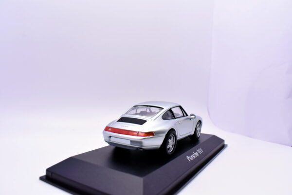 Modellino auto scala 1:43 Porsche 911 Maxichamps diecast modellismo da collezione - immagine 4