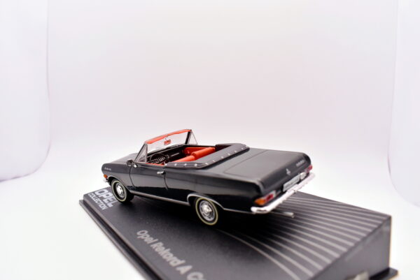 Modellino auto scala 1:43 Opel Rekord A IXO diecast modellismo da collezione - immagine 4