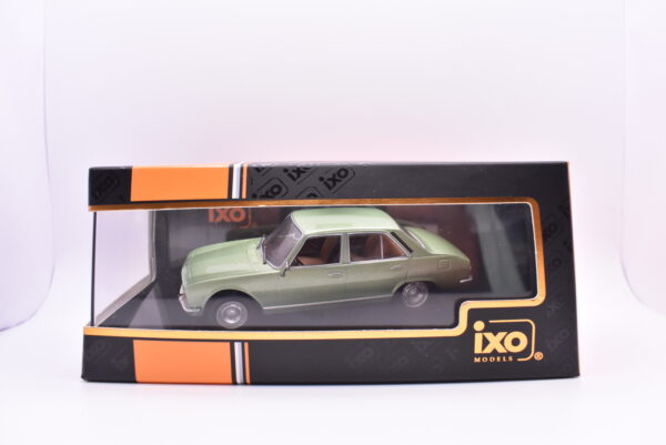Modellino auto scala 1:43 Peugeot 504 IXO diecast modellismo da collezione - immagine 2