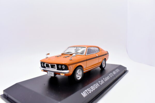Modellino auto scala 1:43 Mitsubishi colt galant Norev diecast modellismo statico - immagine 3