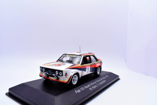 Modellino auto rally scala 1:43 Fiat 131 Abarth CMR diecast modellismo statico - immagine 3