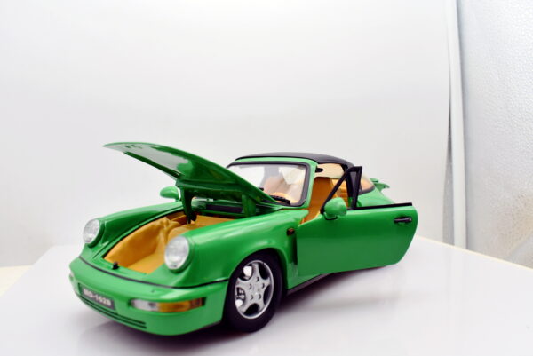 Modellino auto scala 1:18 Porsche 911 anson modellismo da collezione - immagine 3
