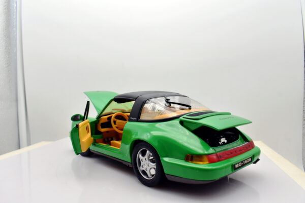 Modellino auto scala 1:18 Porsche 911 anson modellismo da collezione - immagine 4