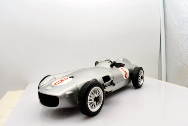 Modellini auto FORMULA 1 scala 1:16 mercedes benz RW 196 polistil F1 collezione - immagine 3
