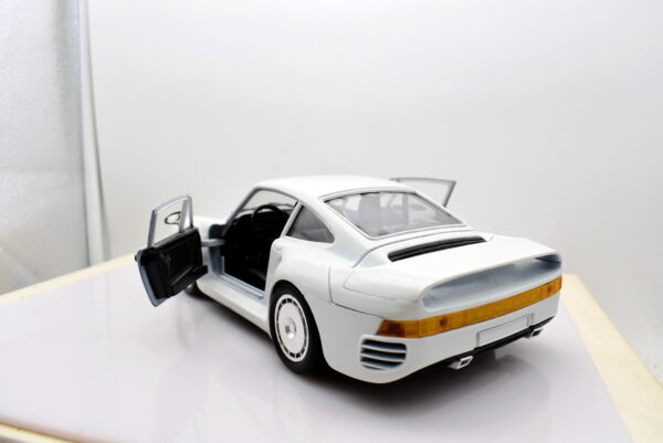 Modellino auto scala 1:18 PORSCHE 959 Tonka polistil modellismo da collezione - immagine 4