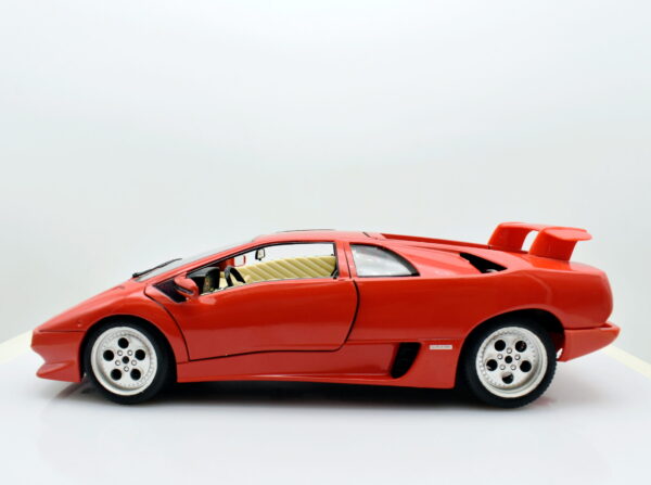 Modellino auto scala 1:18 Lamborghini diablo Burago modellismo da collezione - immagine 5
