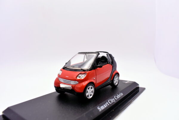 Modellino auto scala 1:43 Smart cabrio modellismo statico da collezione diecast - immagine 2