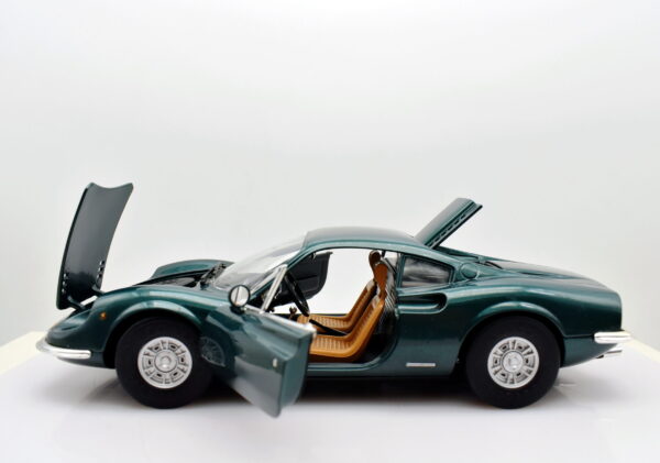 Modellino auto scala 1:18 Ferrari 246 gt anson modellismo da collezione